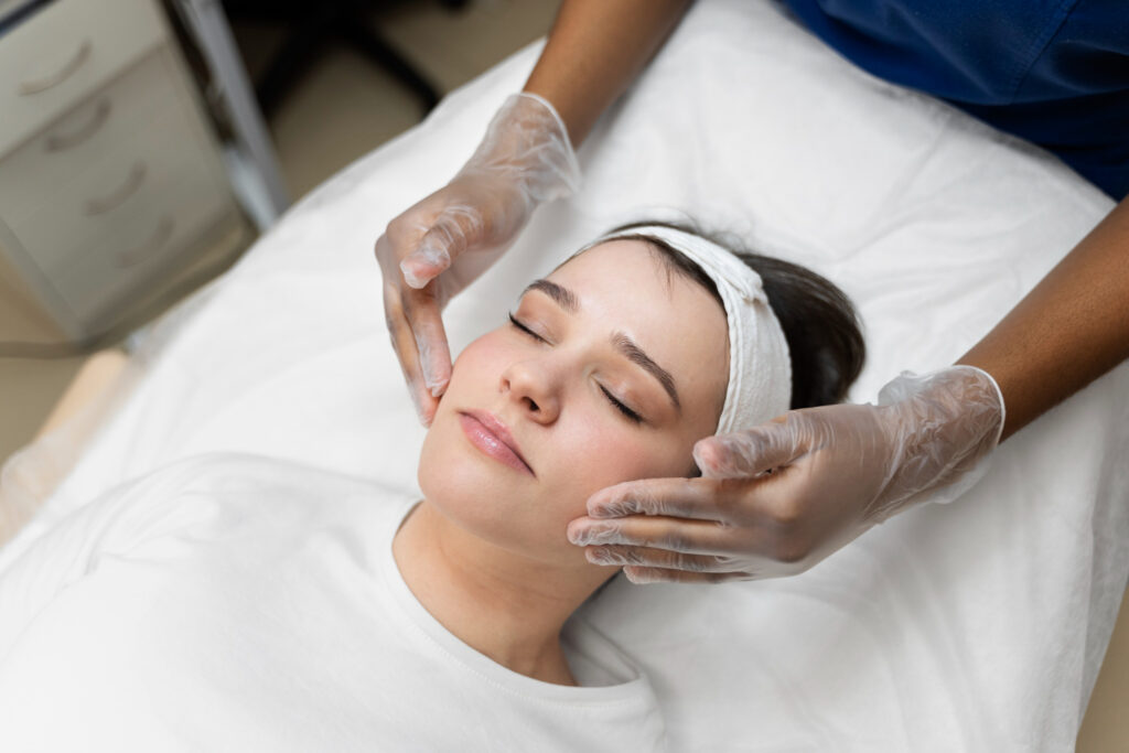 best skin care salon in dwarka sector 19